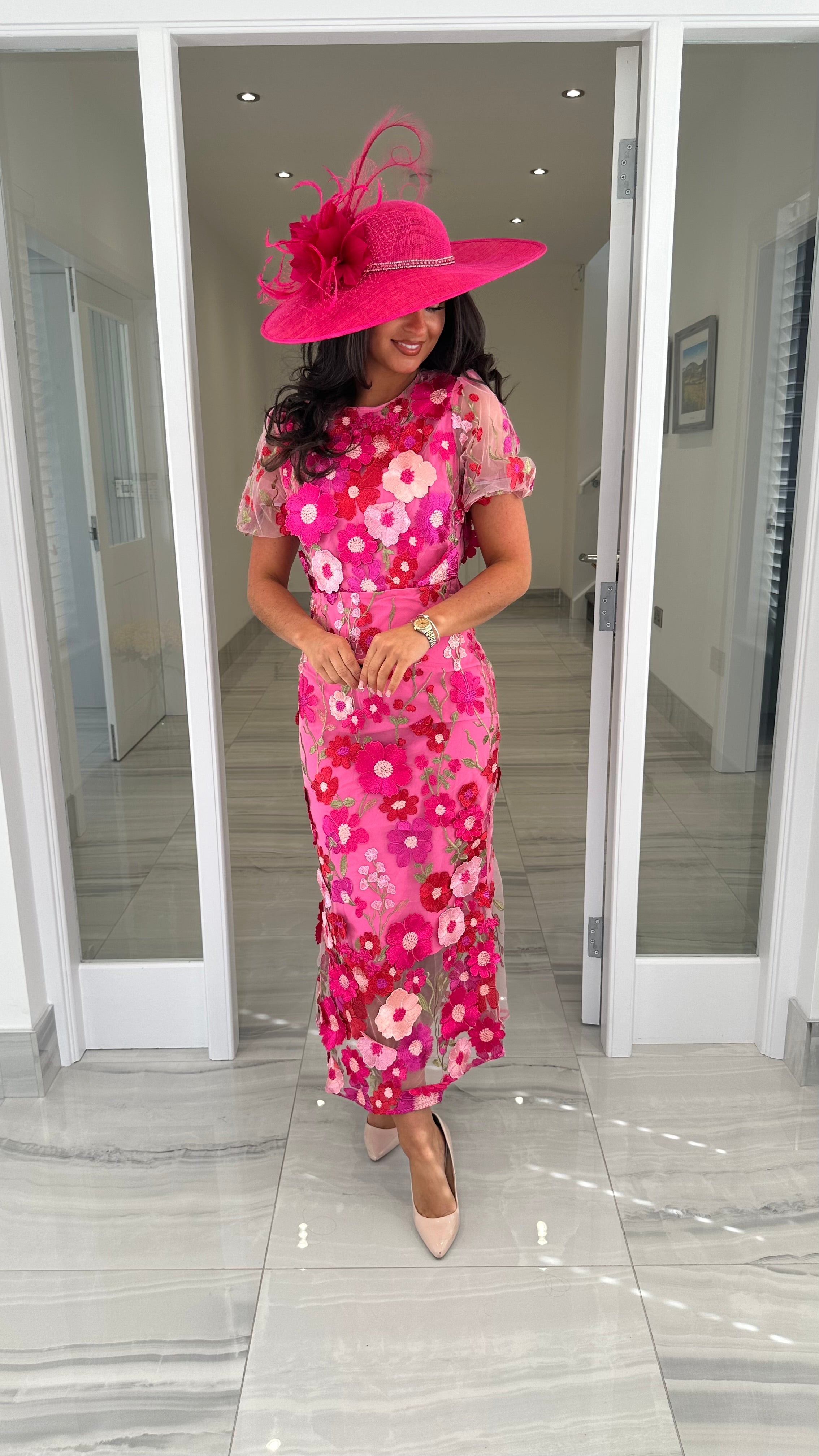 Maribel Midi-Kleid mit 3D-Blüten – Pink