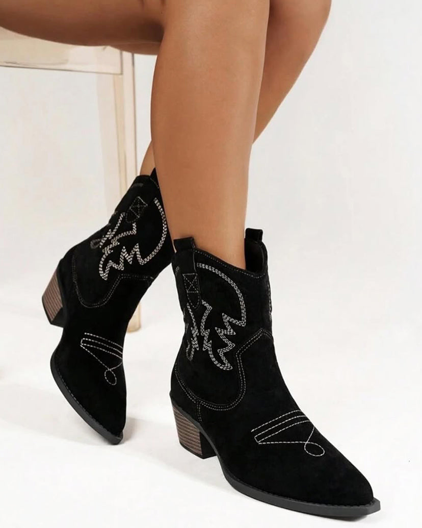 Sage Wildleder Western Boots