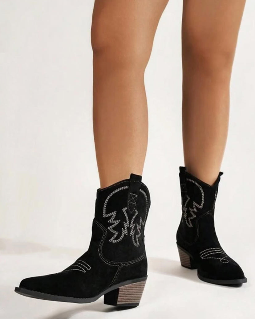 Sage Wildleder Western Boots