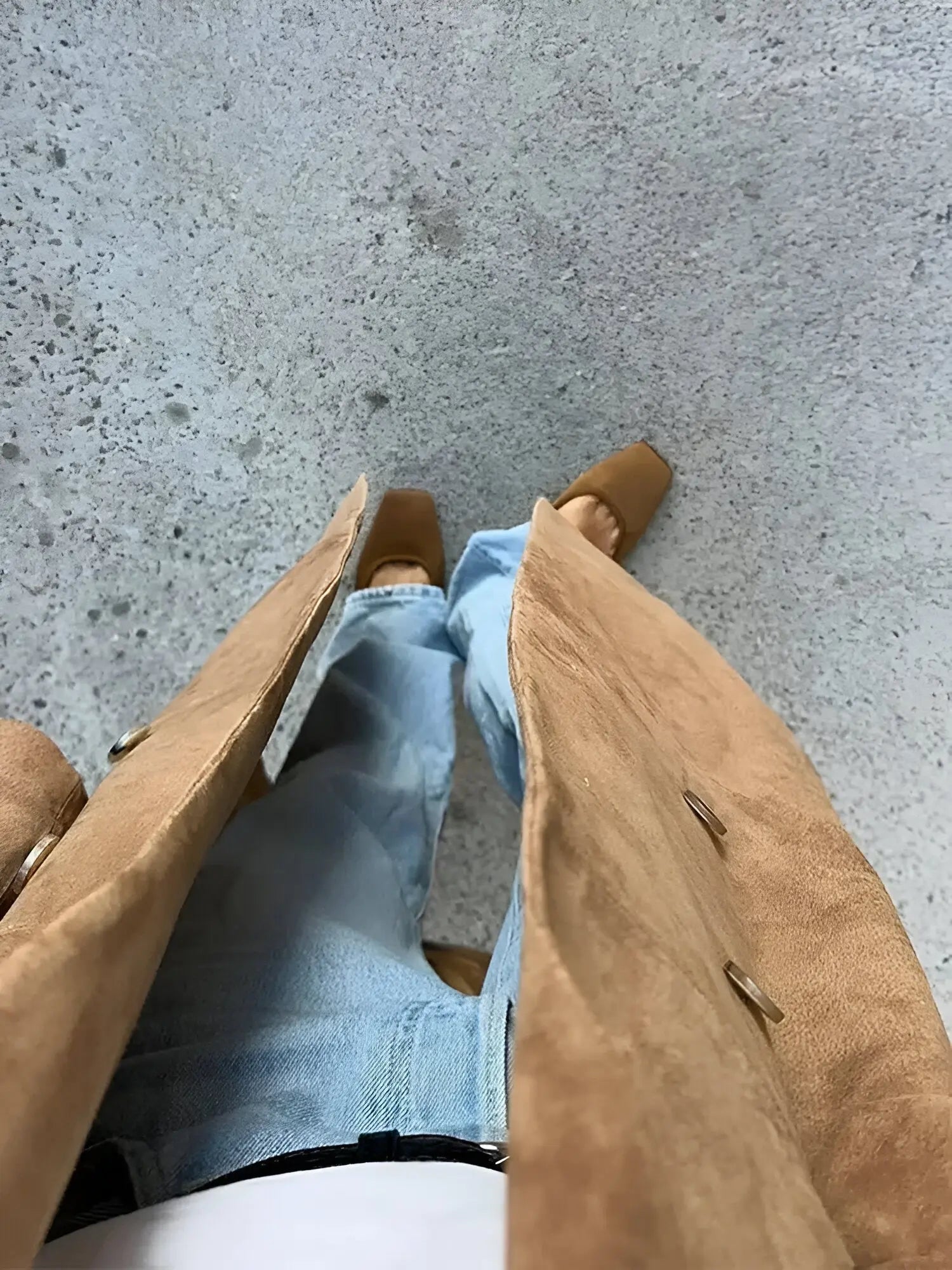 Damen Mantel – Langer Velours Trenchcoat in Camel