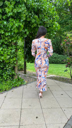 Soraya Bedrucktes Langarm Midi Kleid – Blau/Orange