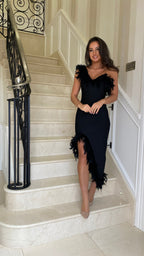 Valentina Bandagekleid mit Federn – Schwarz