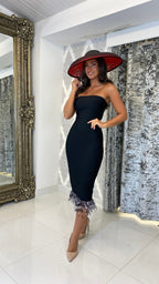 Valeria Bandagekleid mit Feder-Saum – Schwarz
