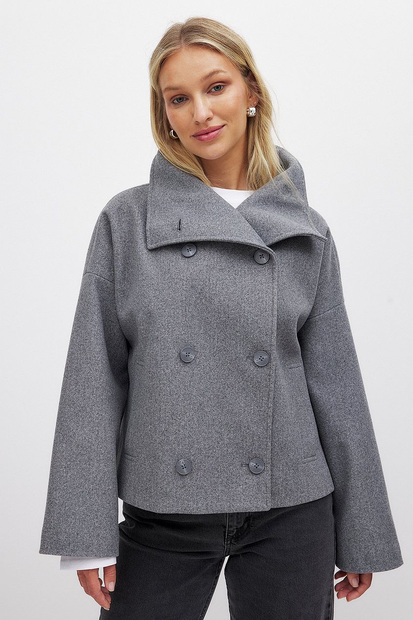 Damen Kurze Wolljacke – Elegant, Warm & Zeitlos